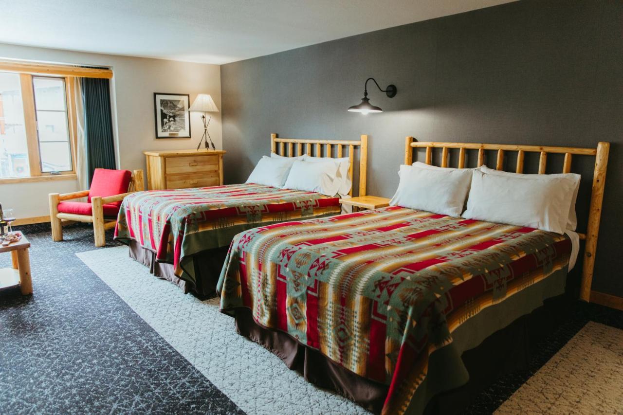 Brewster Mountain Lodge Banff Esterno foto