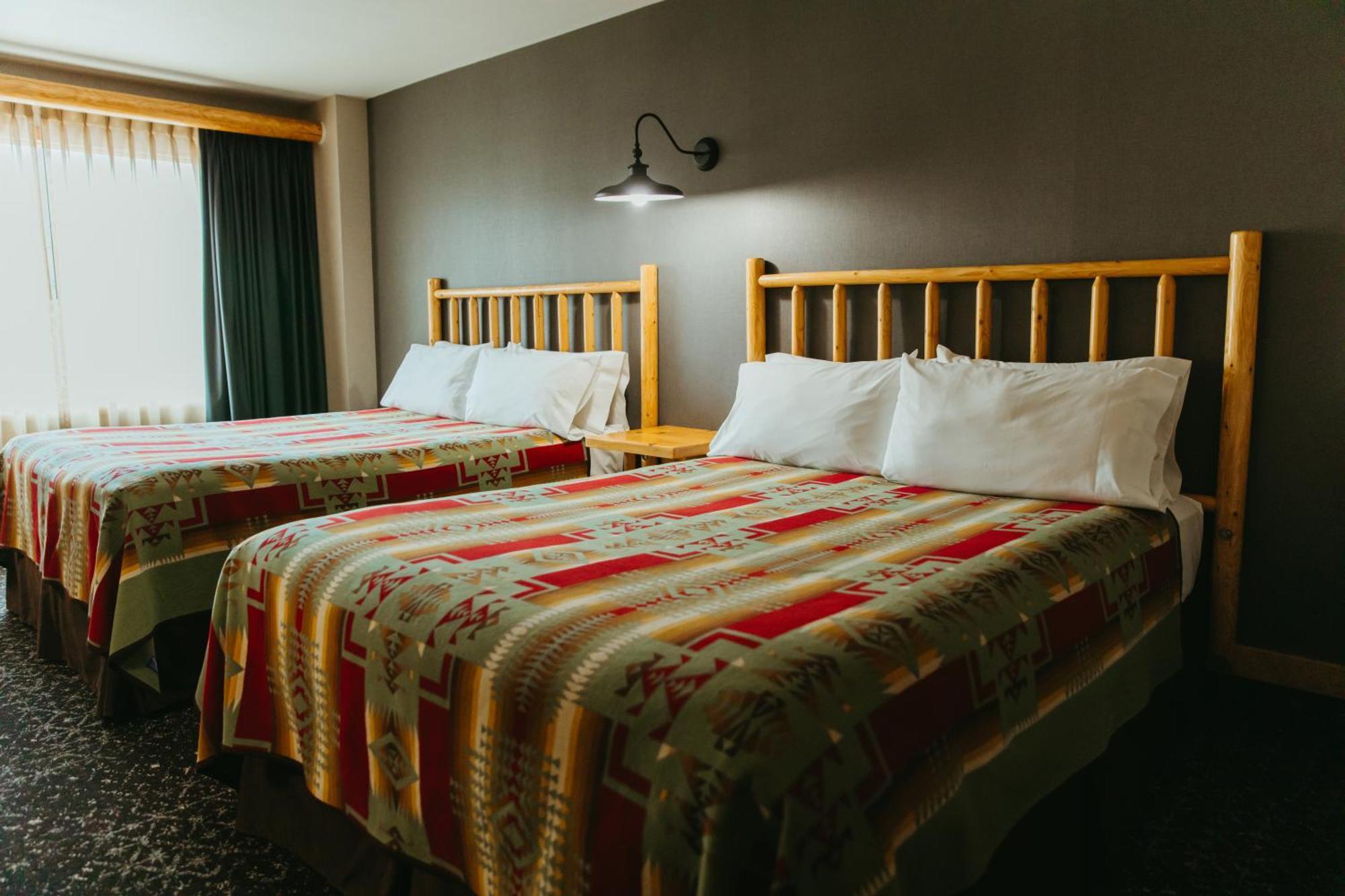 Brewster Mountain Lodge Banff Esterno foto